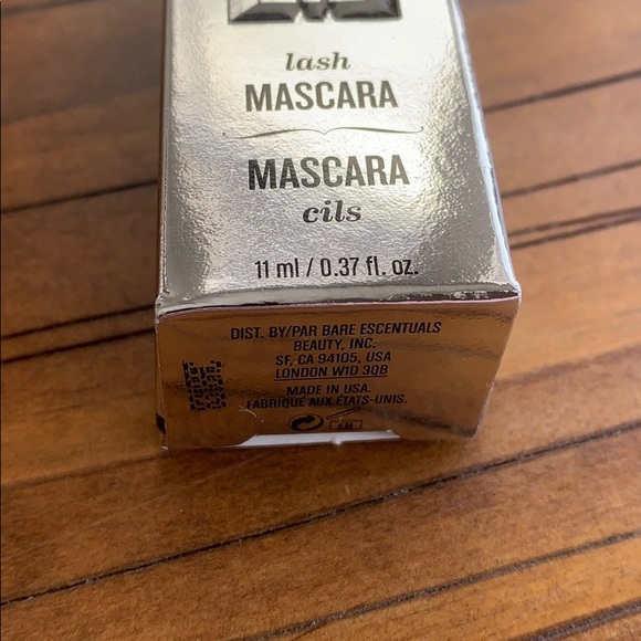 Buxom Lash Volumizing Mascara - Picture 6 of 7